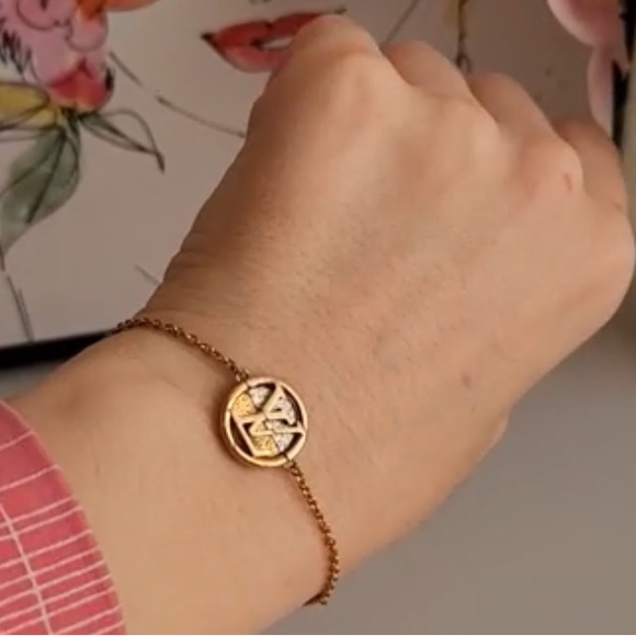 Beautiful Lv Bracelet!! - Picture 2 of 9